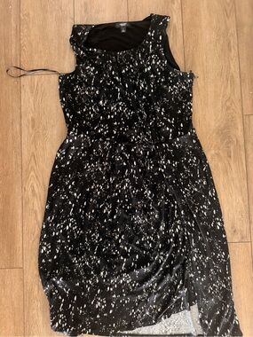 Kohl's Black and White Speckled Sleeveless Midi Dress